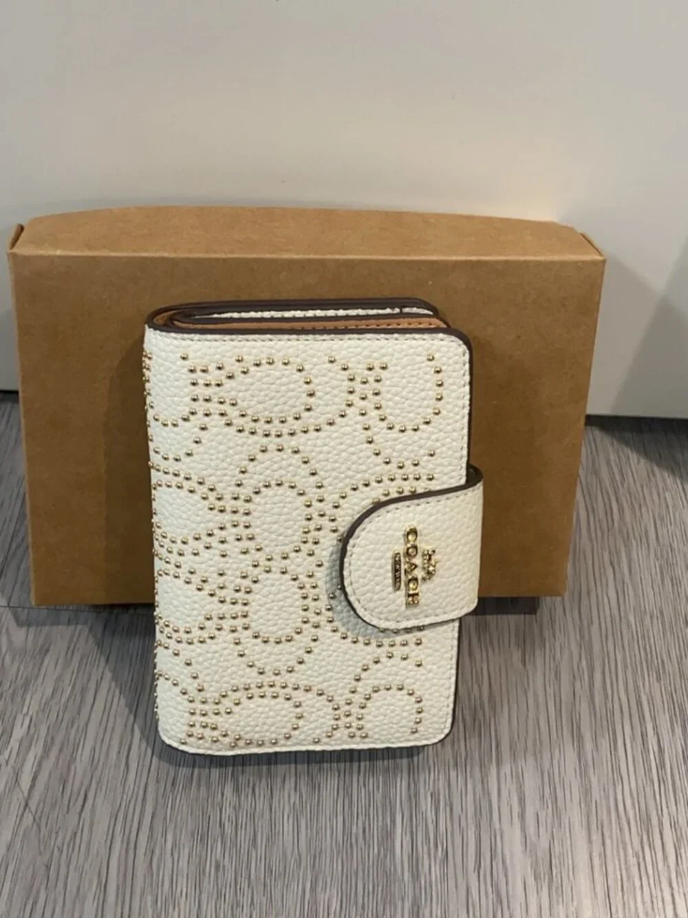 Cream White Coach Bi-Fold Wallet Gold Studded Signature